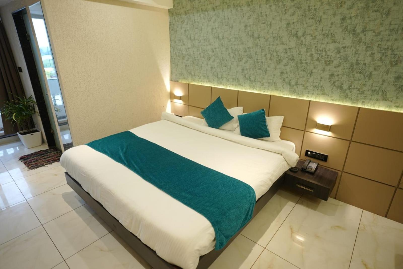 Palak Palace Hotels And Resort Бхопал Экстерьер фото