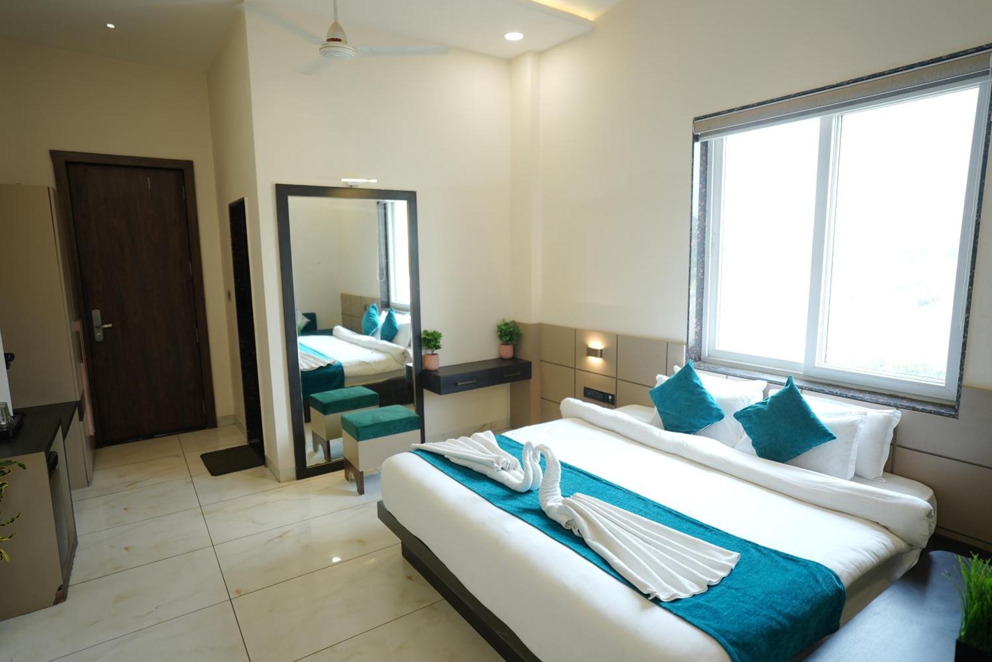 Palak Palace Hotels And Resort Бхопал Экстерьер фото