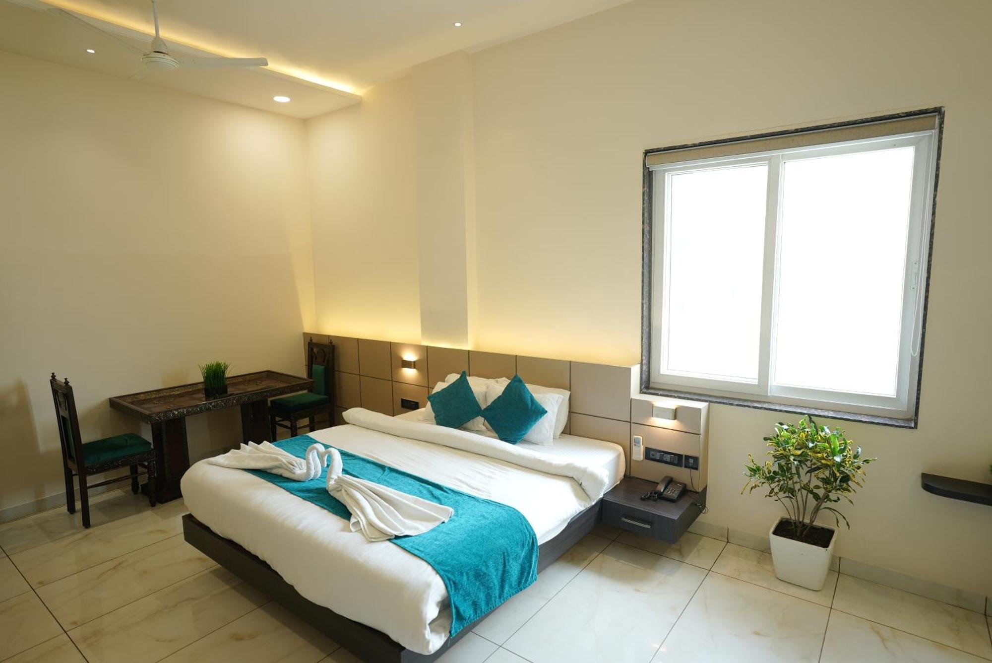 Palak Palace Hotels And Resort Бхопал Экстерьер фото
